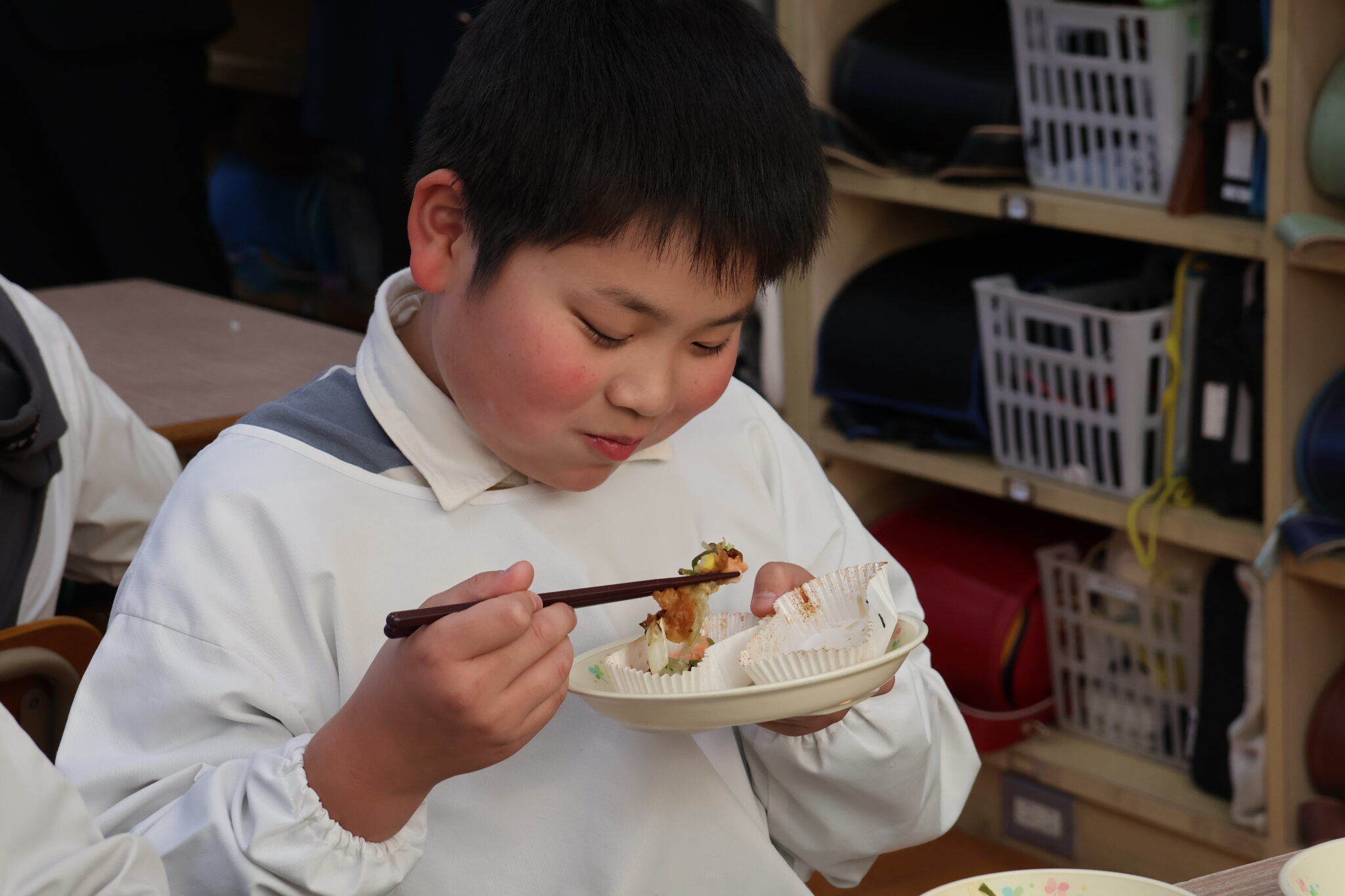 🐟いよいよ出荷！西条産サーモン”サイモン”が学校給食に登場🐟 - 【LOVE SAIJO】愛媛県西条市への移住・定住サポートサイト｜暮らし・お